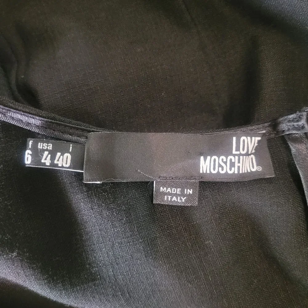 Love Moschino black short